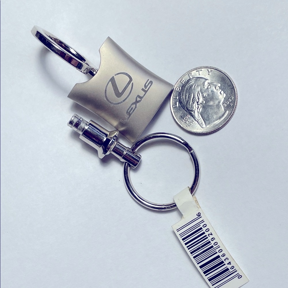 Matte Silver LEXUS Pull A Part Valet Keychain - Picture 3 of 3